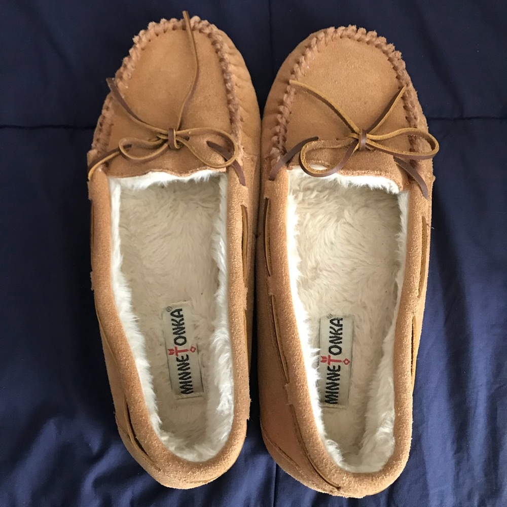 Minnetonka Size 11 women/9.5 men moccasins